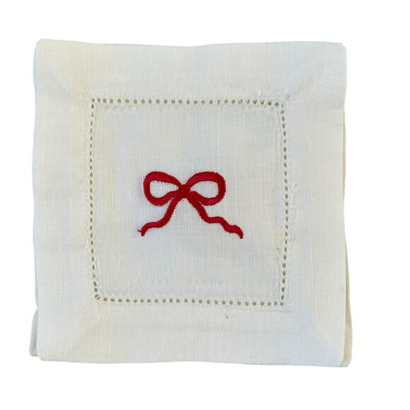 Tiramisu Hand Embroidered Bow Linen Coasters 6x6 Red & White Set of 4 New - Picture 3 of 12